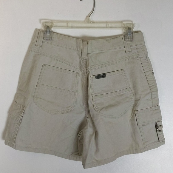 *. Shorts - Picture 2 of 11